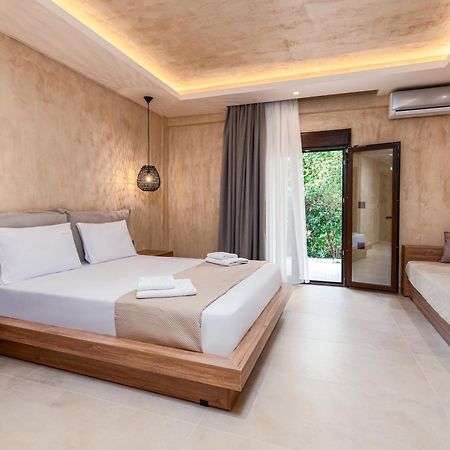 Odyssey Accommodation Pefkochori Exterior photo